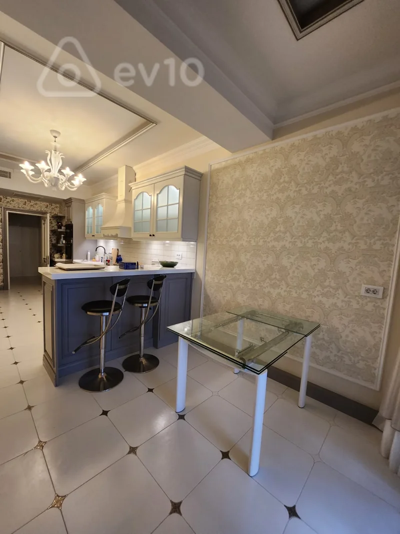 3 otaqlı mənzil, 220 m², Bakıxanov küç — kirayə — Mənzil, Bakı (8)