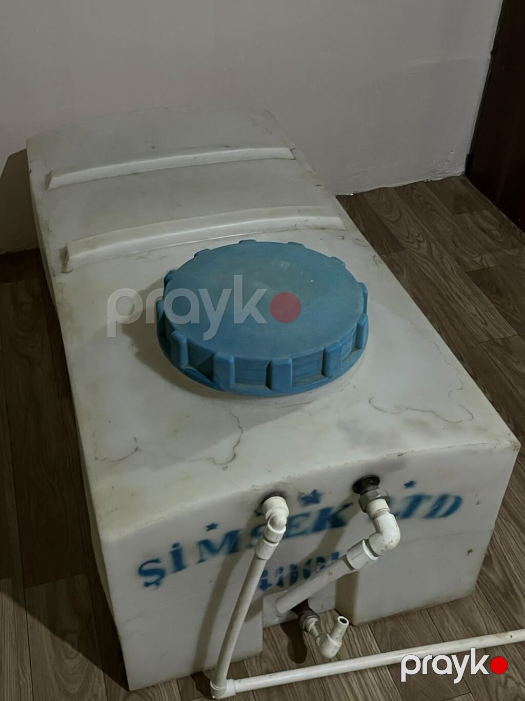 Salam hər vaxdınız xeyir. 400 LT kalcuk cən catı axıntısı yoxdur yaxşı — Su çənləri, kanisterləri, bochkalar, Qobu (2)