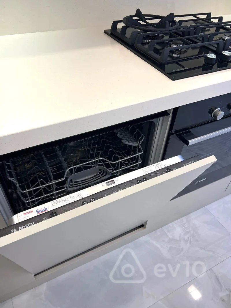2 otaqlı mənzil, 78 m², Ceyhun Hacıbəyli küçəsi — kirayə — Mənzil, Bakı (8)