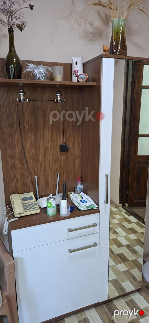 Dəhliz üçün multifunctional asılqan-dolab dəsti - Material — Digah