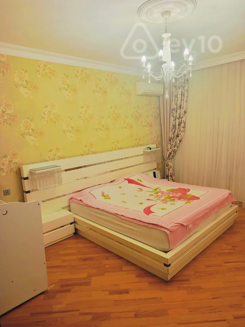 3 otaqlı mənzil, 140 m², Bakı, Bakı, Cəmşid Naxçıvanski küçəsi — kirayə — Mənzil, Bakı (9)