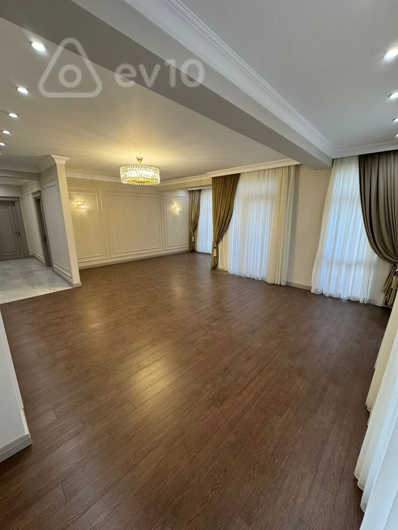 3 otaqlı mənzil, 151 m², Zabitlər Parkının yaxınlığı — Mənzil, Bakı (2)