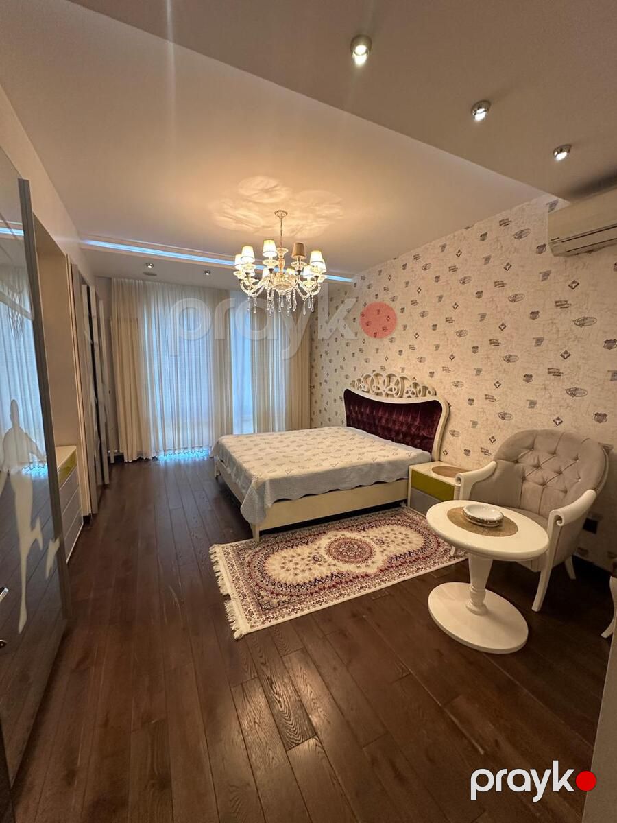 Satılır 6 otaqlı yeni tikili 360 m² — Mənzil, Bakı (7)