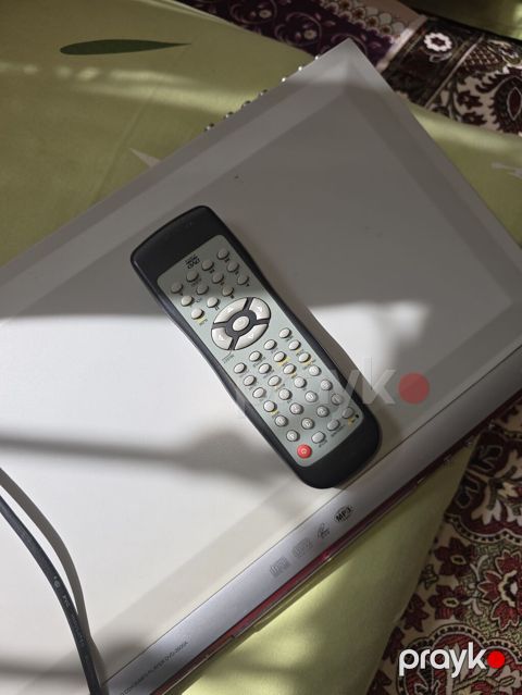 DVD Oxuyucu – Uzaqdan idarəetmə pultu ilə Xüsusiyyətlər: - Disk — Bakı