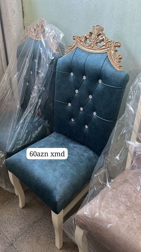 Klassik dizaynlı yumşaq oturacaqlı stul - Parça: məxməri toxumalı — Dolab Taxt Çarpayı Mebel Fabriki ✨Əfsanə.x — Stullar