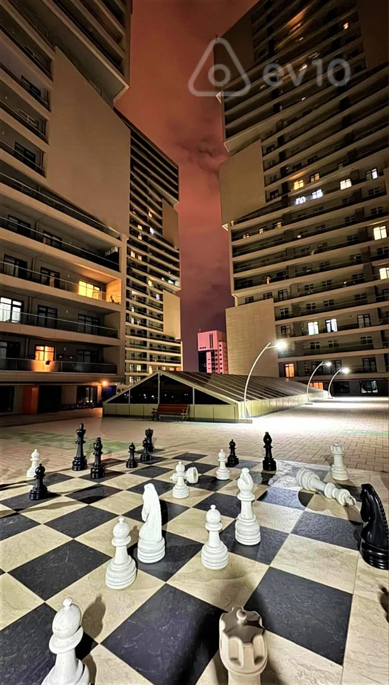 3 otaqlı mənzil, 148 m², Karvan restoranının yanı — Bakı