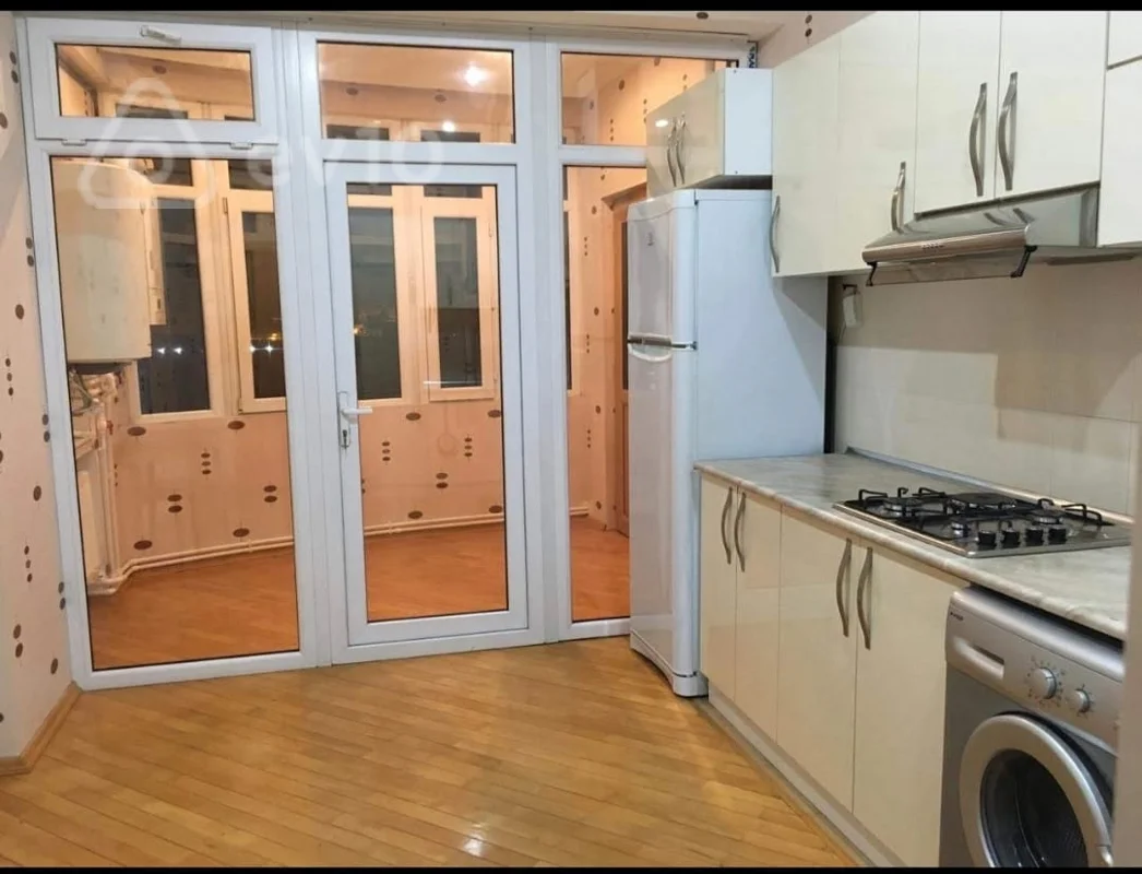 3 otaqlı mənzil, 900 m², Ağa Neymətulla — kirayə