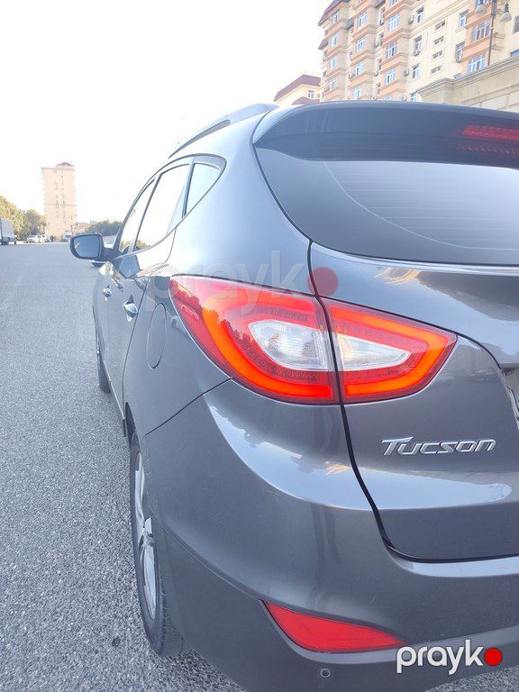 Hyundai Tucson, 2.0 L, 2015 il, 241 000 km — Avtomobillər, Bakı (12)