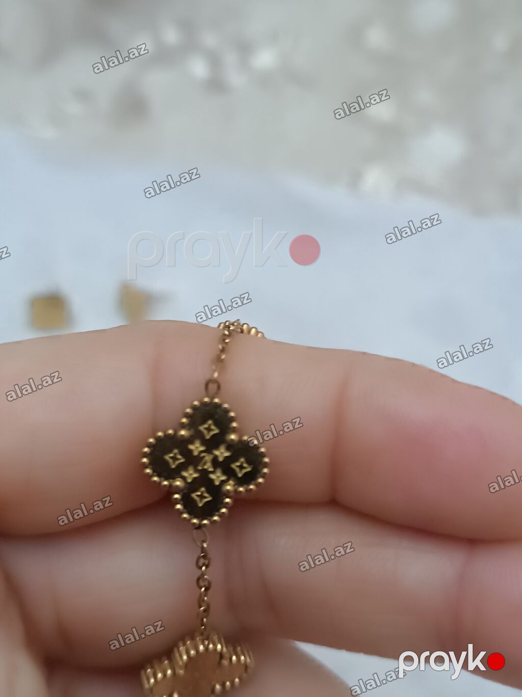 bügteriya. Yonca. paslamayan. latun. matryalı. unvan yeni yasamal — Aksesuarlar, Bakı (2)