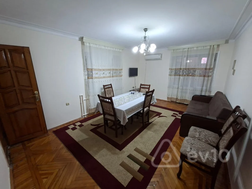 3 otaqlı mənzil, 80 m², Abbas Mirzə Şərifzadə — kirayə — Bakı