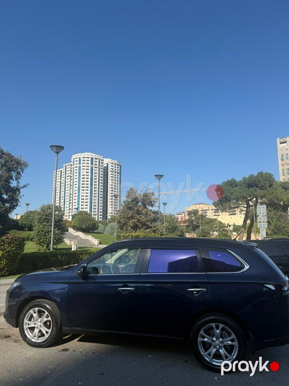 Mitsubishi Outlander, 2.4 L, 2014 il, 126 800 km — Avtomobillər, Bakı (2)