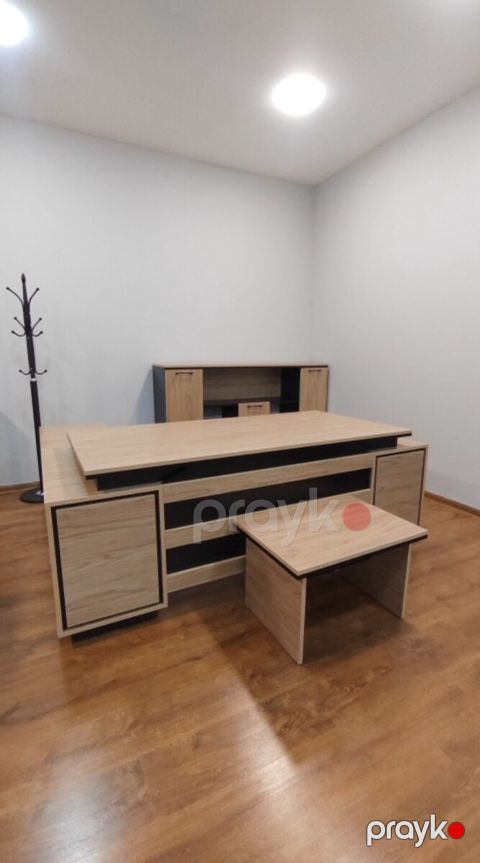 Ofis mebeli — Bakı