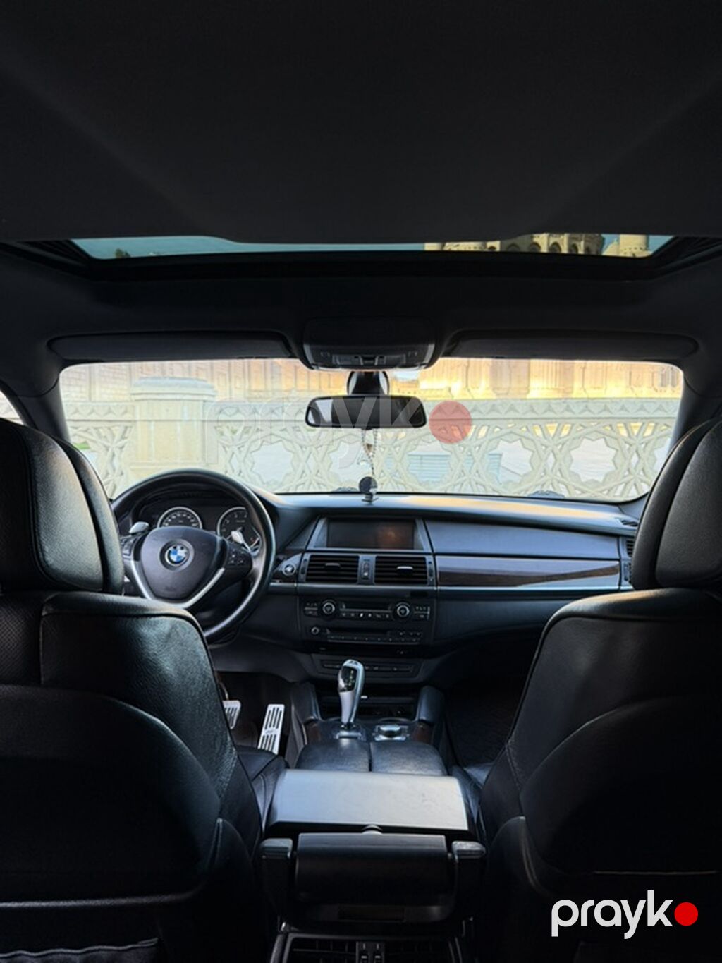 BMW X6 – ağ kuzov, qara interyer Xüsusiyyətlər: - Krossover-kupe — Avtomobillər, Bakı (6)