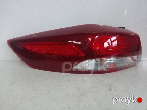 "Hyundai Elantra 2016" arxa stop işığı — Bakı