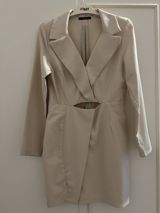 Brend: Trendyol Model: Blazer stilli mini don - Rəng: bej/şampan — Arzu Gubadzada