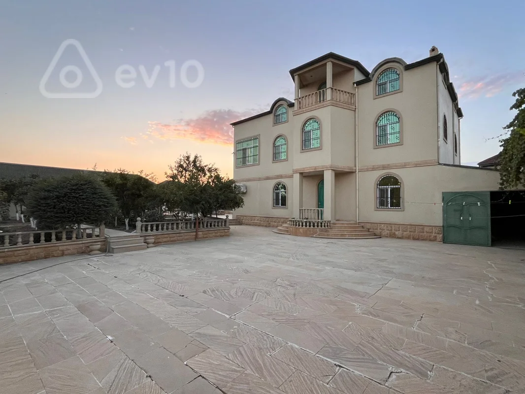 8 otaqlı həyət evi, 450 m², Masazır Novxana yolu — Bakı