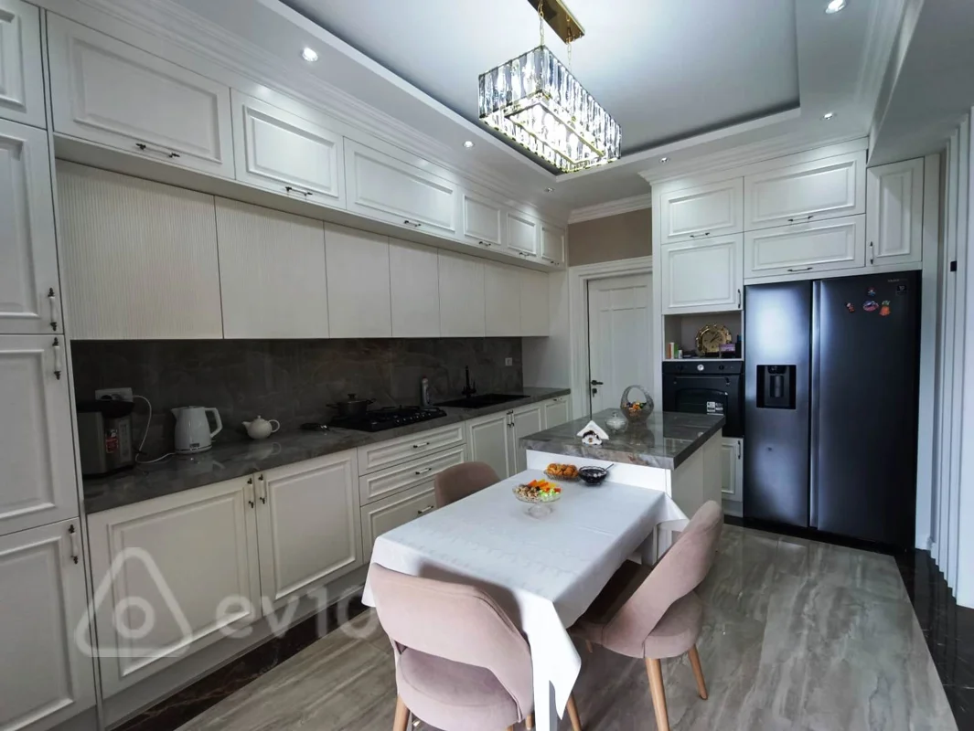 4 otaqlı mənzil, 171 m², 28may metrosunun yaxınlığı — kirayə — Mənzil, Bakı (9)