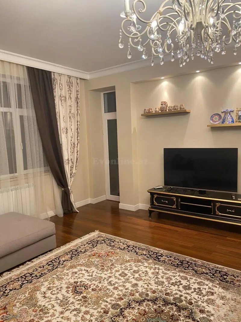 Kirayə verilir 3 otaqlı Mənzil Yeni tikili 150 m² Bakı, Yasamal r., Elmlər Akademiyası m — Mənzil, Bakı (8)
