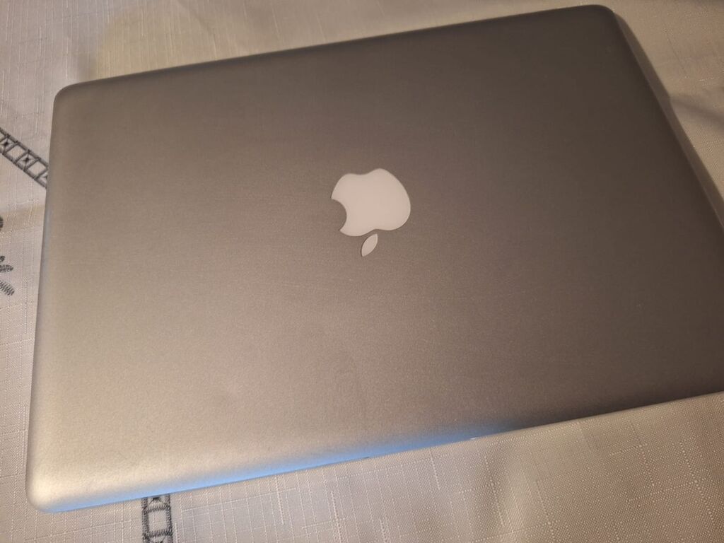 Apple MacBook Pro 13" (Unibody, gümüş) - Ekran: 13.3" LED, şüşə örtük — Apple Macbook, Bakı (5)