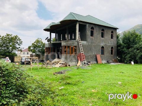 Satılır 7 otaqlı həyət evi/bağ evi 300 m² — Qax