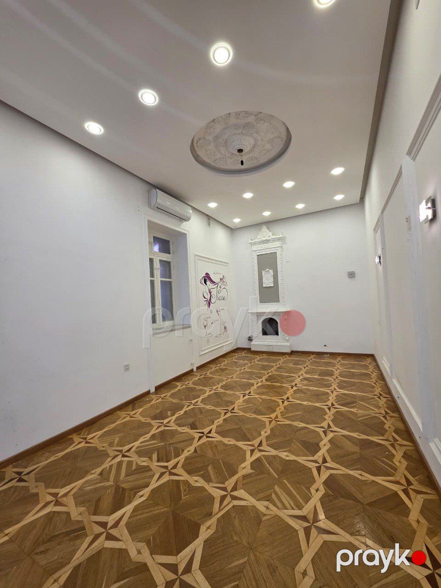 Satılır 4 otaqlı köhnə tikili 110 m² — Mənzil, Bakı (7)