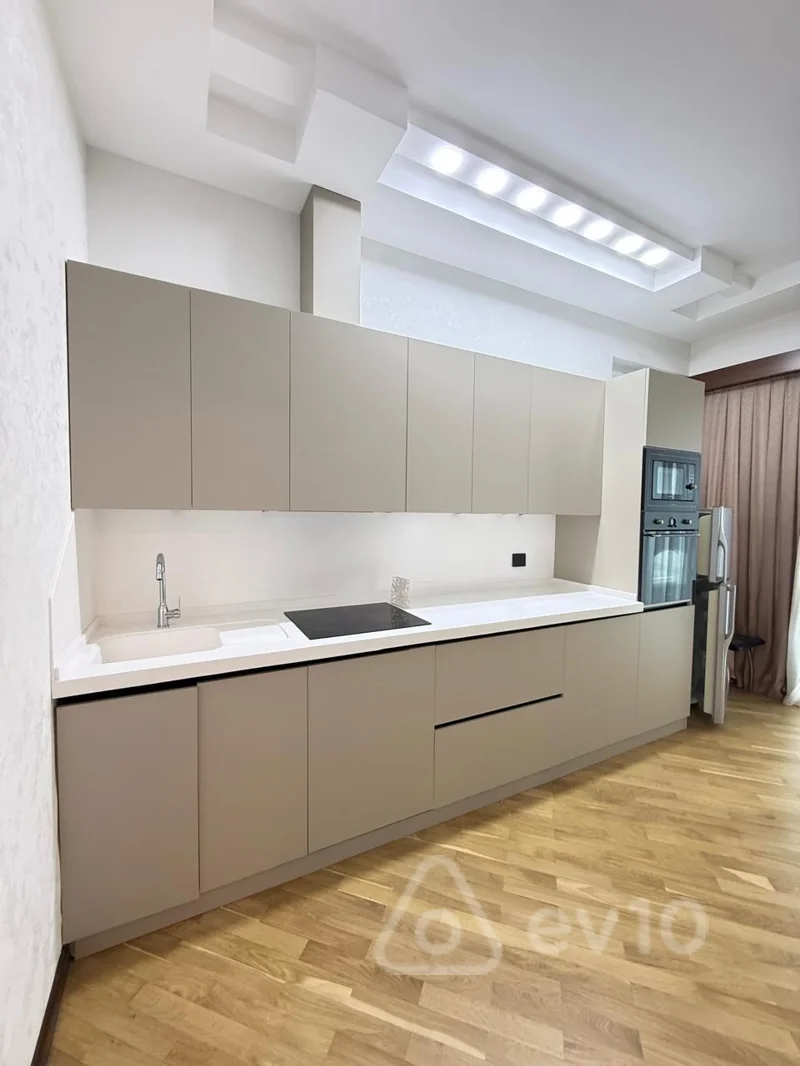 3 otaqlı mənzil, 135 m², Port Baku — kirayə — Mənzil, Bakı (10)