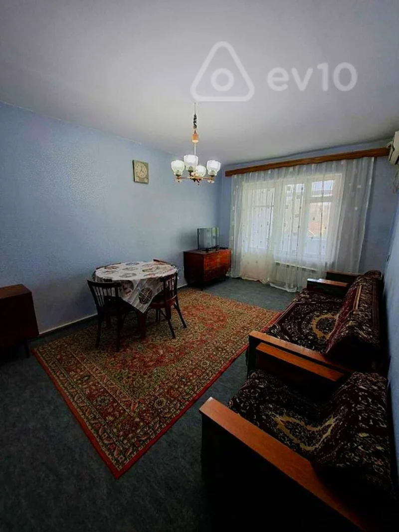 3 otaqlı mənzil, 85 m², Abbas Mirzə Şərifzadə küç — Bakı