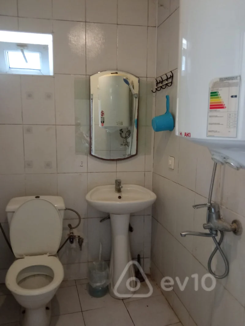 3 otaqlı həyət evi, 61 m², Sahil metrosu — kirayə — Ev, villa, Bakı (9)