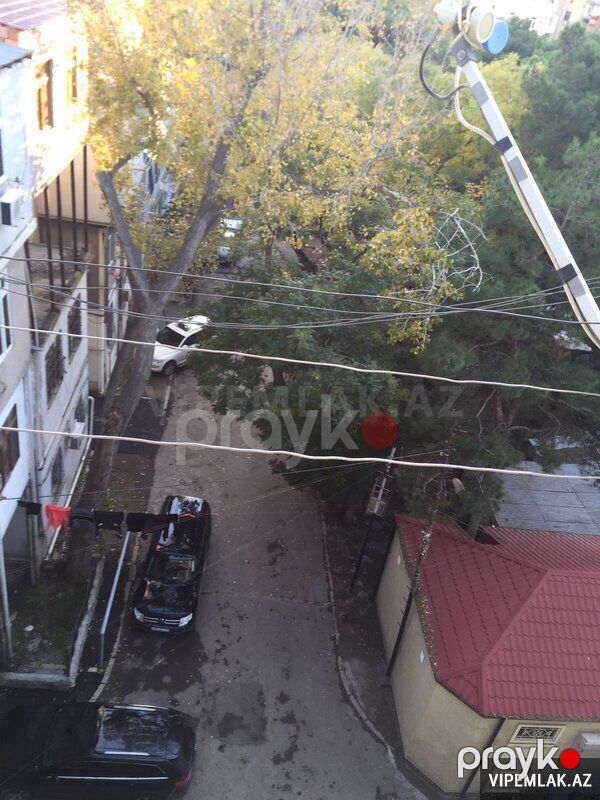 Nərimanov rayonunda 2 otaqlı Köhnə tikili Satılır, 65 m² — Mənzil, Bakı (2)