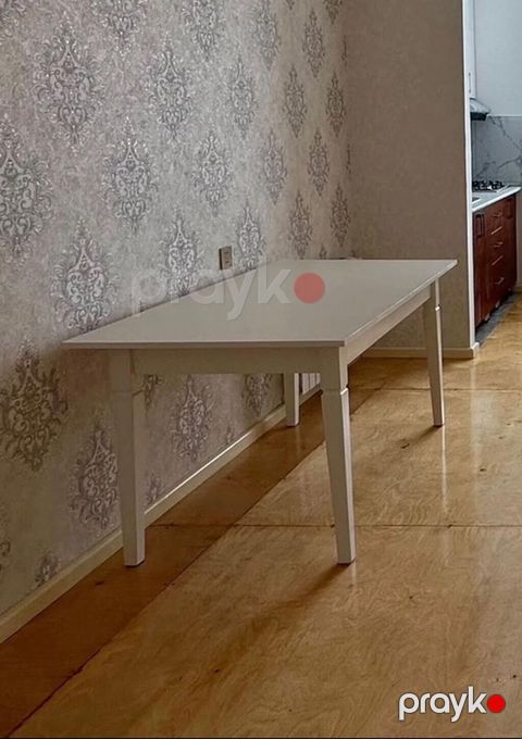 Ağ rəngli yemək/mətbəx masası - Minimalist dizayn, düz səthli — Bakı