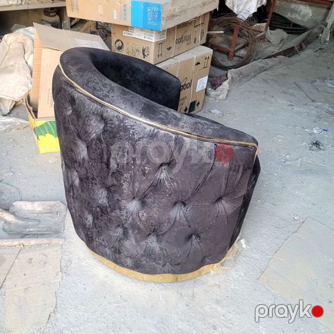 Cester Kreslo.arxasi komple el paxlavasi,alt ve yanlar qizili,parça — Xırdalan