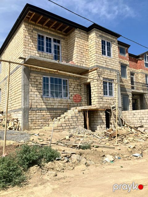 Satılır 4 otaqlı həyət evi/bağ evi 140 m² — Bakı