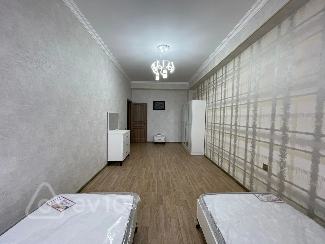 3 otaqlı mənzil, 139 m², 28 May metrostansiyası — kirayə — Mənzil, Bakı (8)