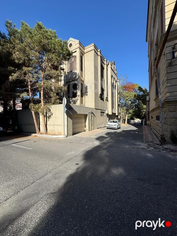 Satılır 6 otaqlı həyət evi/bağ evi 450 m² — Ev, villa, Bakı (2)