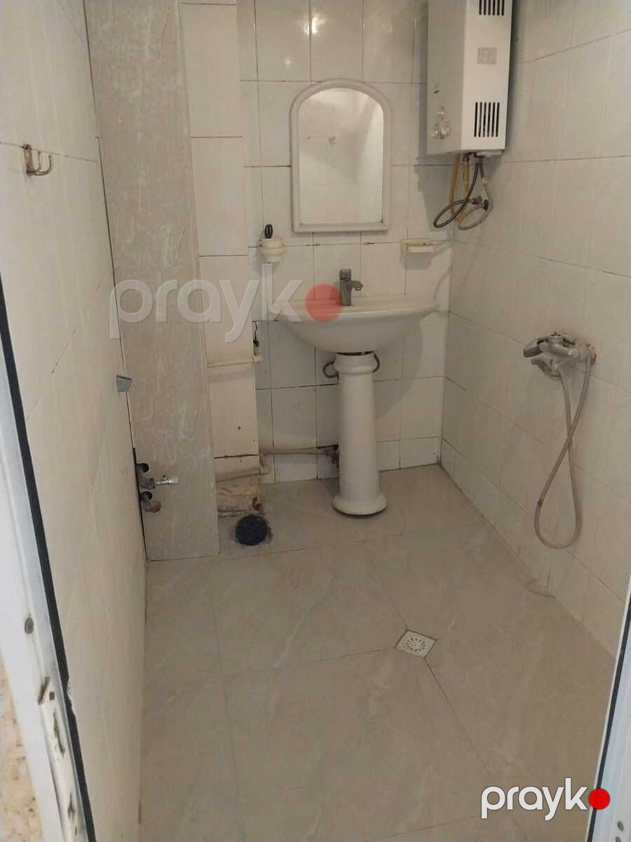 Satılır 1 otaqlı köhnə tikili 45 m² — Mənzil, Bakı (5)