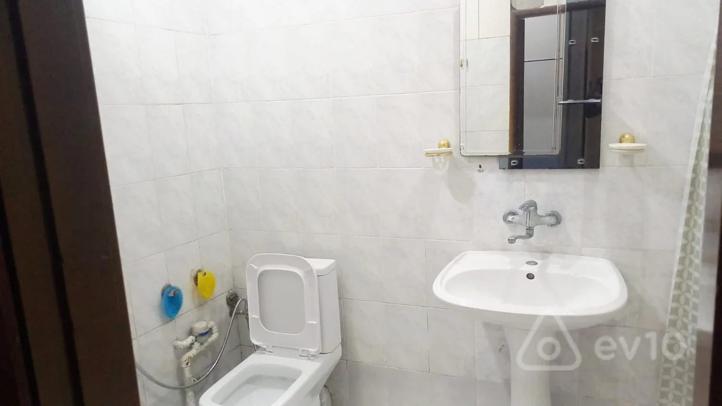 2 otaqlı mənzil, 70 m², Sergey Senyuşkin küçəsi — kirayə — Mənzil, Bakı (7)