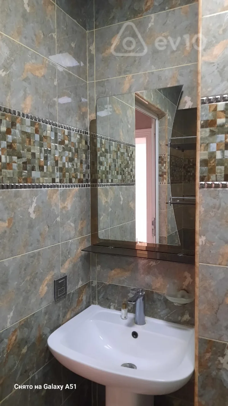 2 otaqlı mənzil, 65 m², insaatcilar — kirayə — Mənzil, Bakı (8)