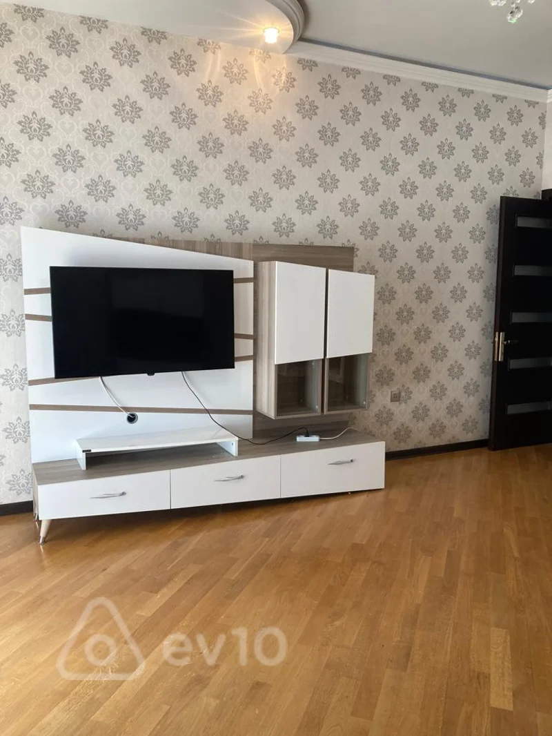 4 otaqlı mənzil, 150 m², Eliyar Eliyev — kirayə — Mənzil, Bakı (9)