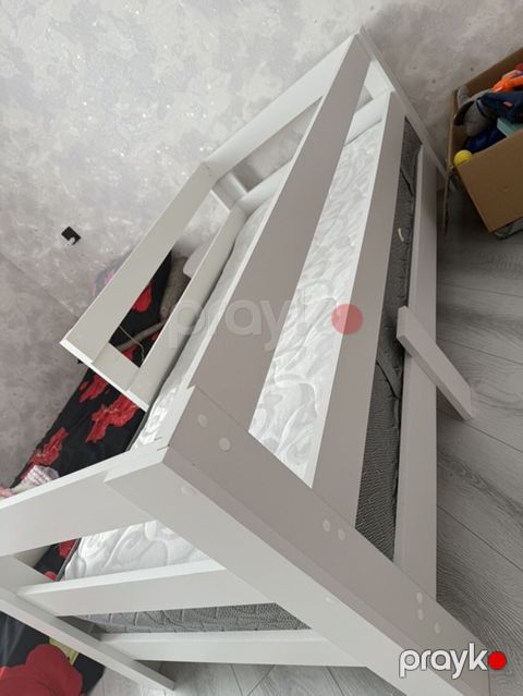 Uşaq çarpayısı – ağ rəngli, taxta karkaslı model - Material: möhkəm — Saray