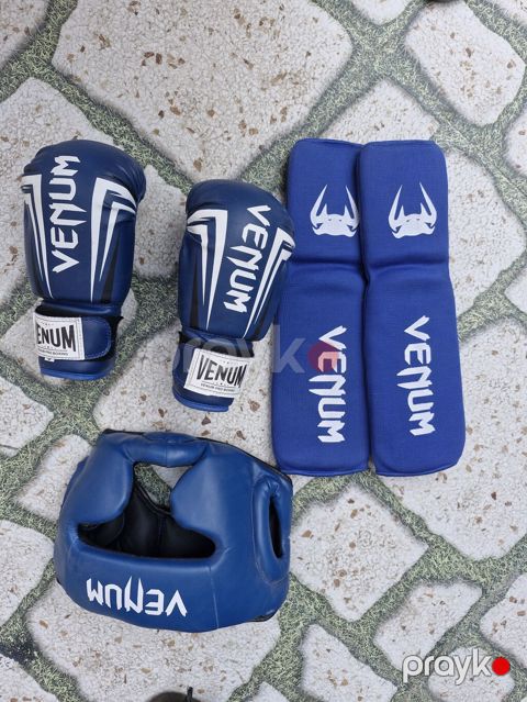 Venum boks/MMA Vinqcun komplekti – mavi rəng Komplektin tərkibi — Bakı