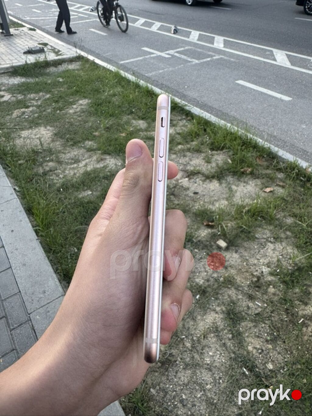 IPhone 8, Qızılı, Barmaq izi — Apple iPhone, Bakı (5)