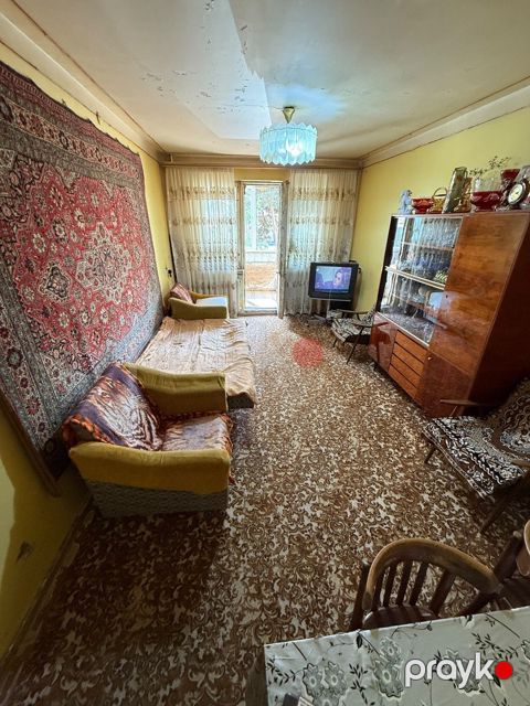Satılır 3 otaqlı köhnə tikili 70 m² — Bakı