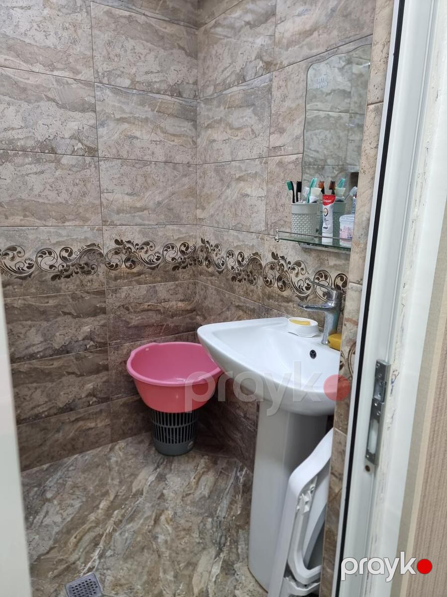 Satılır 2 otaqlı köhnə tikili 60 m² — Mənzil, Bakı (11)