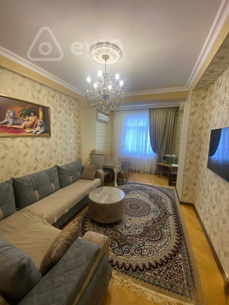2 otaqlı mənzil, 87 m², İ.İsmayılov küç — Bakı