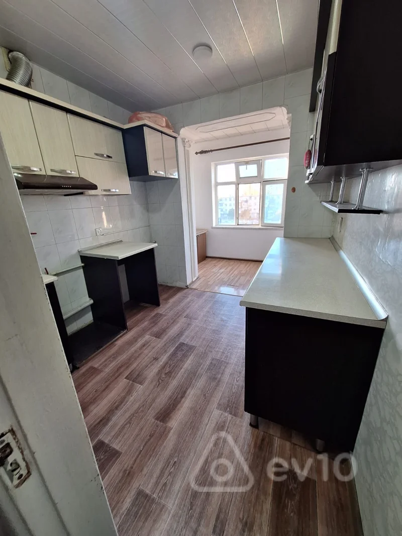 3 otaqlı mənzil, 90 m², Cəmşid Naxçıvanski küç — kirayə — Bakı