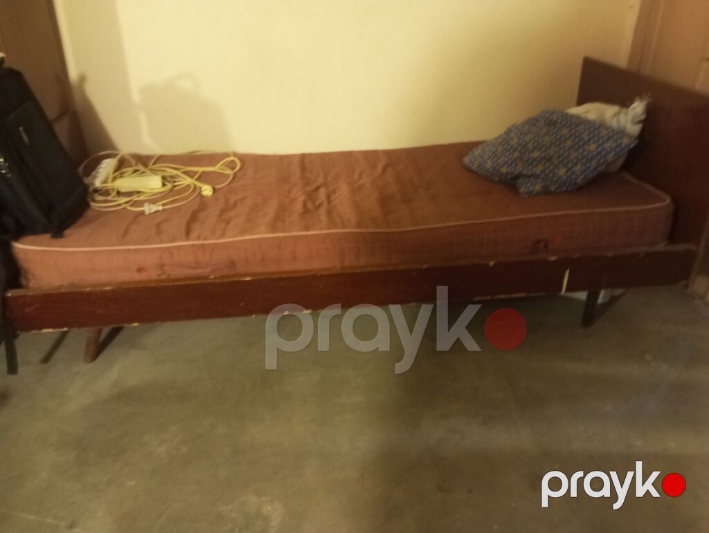 İşlənmiş, Təknəfərlik çarpayı, Matras ilə — Yataqlar, Şəki (2)