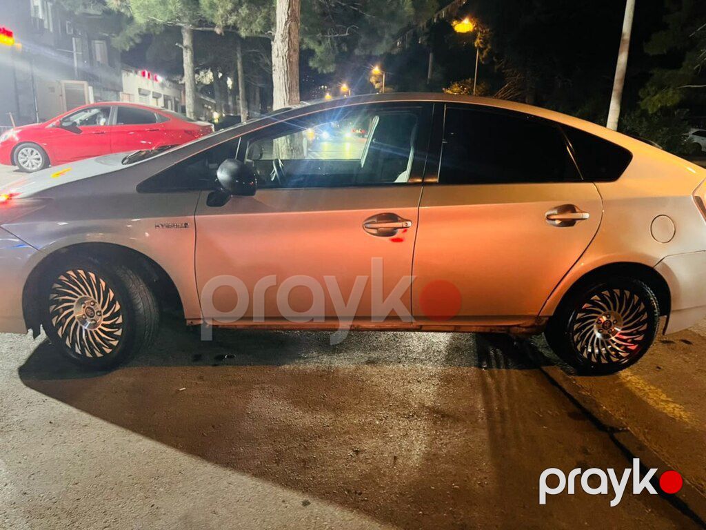 Toyota Prius, 1.8 L, 1.3 kWh, 2010 il, 579 364 km — Avtomobillər, Bakı (3)