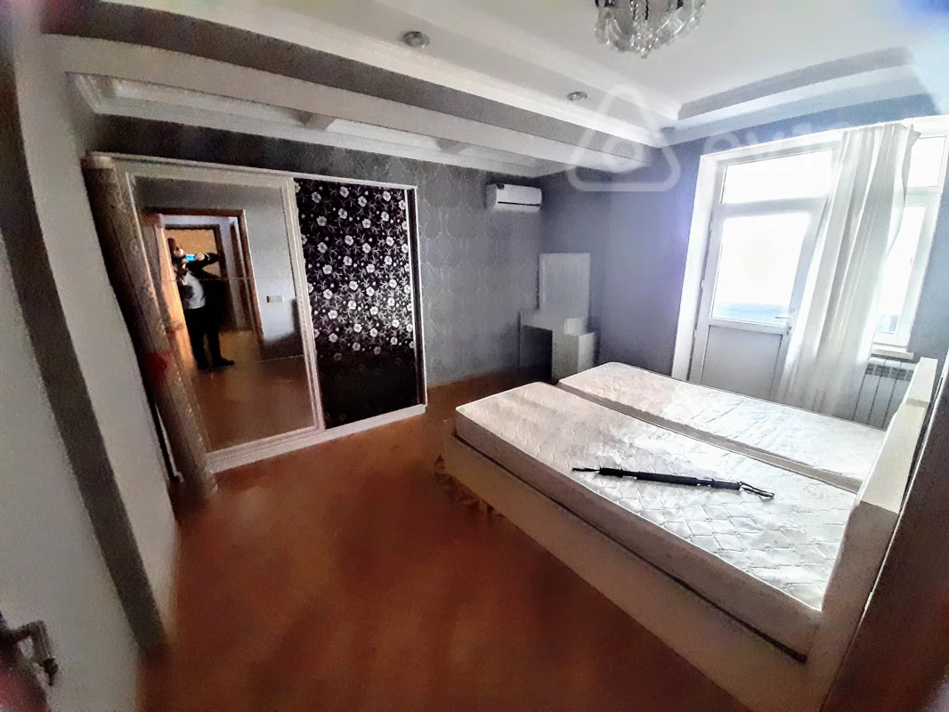 3 otaqlı mənzil, 120 m², Tofiq Abbasov Küçəsi — kirayə — Mənzil, Bakı (5)