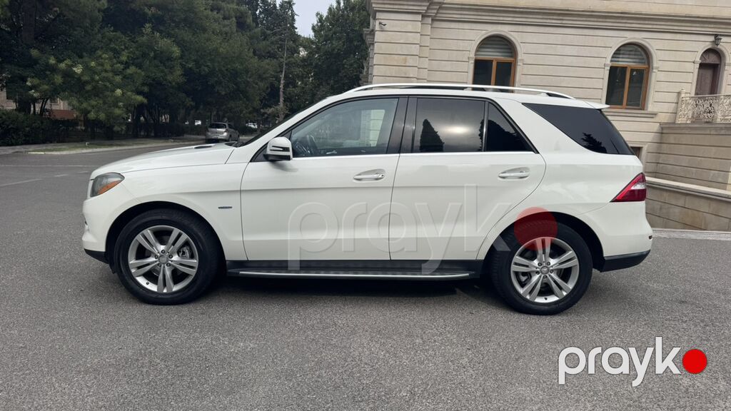 Mercedes-Benz ML 350: 3.5 l Ofrouder/SUV — Avtomobillər, Bakı (8)