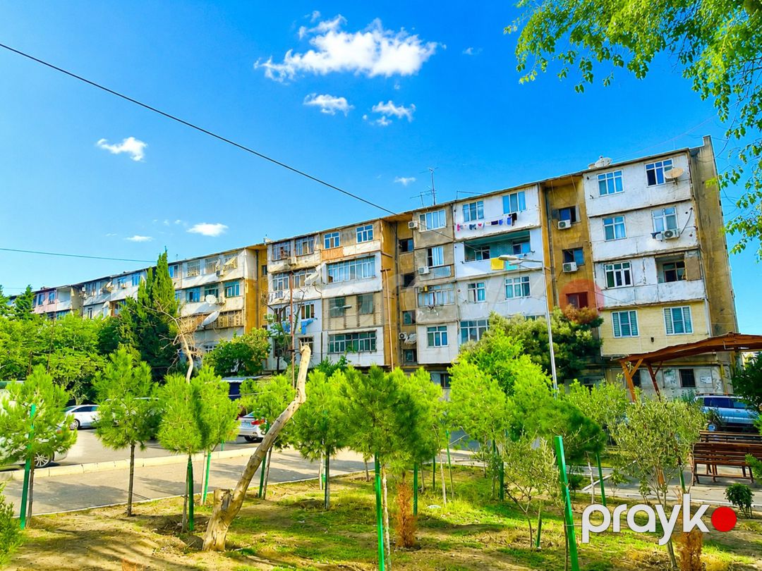 Satılır 4 otaqlı köhnə tikili 100 m² — Mənzil, Bakı (2)